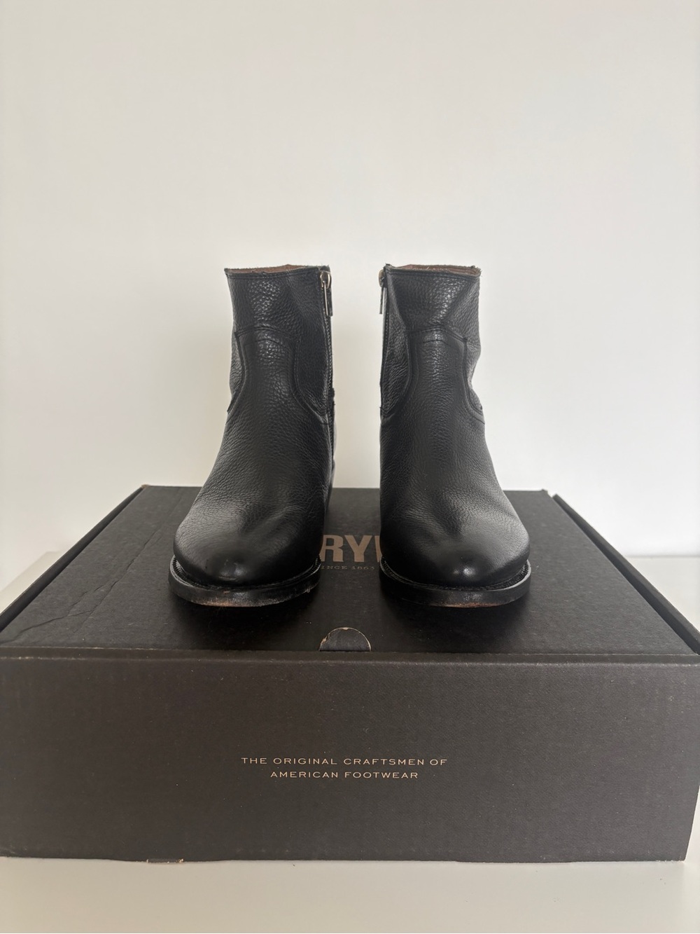 Frye Black Billy Boot Leather Ankle Boot - Picture 3 of 12